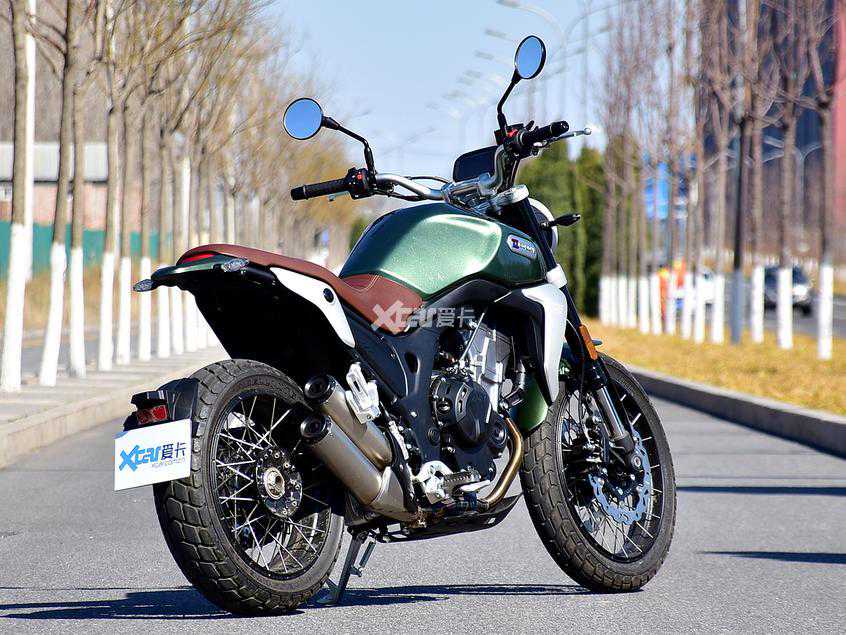 公路&非铺装都能让你玩爽 网红复古凯越500F试驾