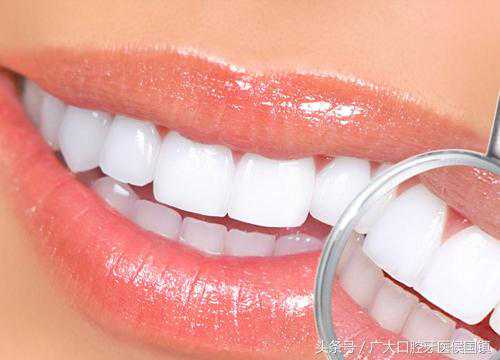 牙齿出现这几个症状，说明你的牙槽骨萎缩了！怎么办？