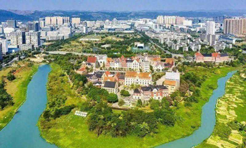 南宁高新区：以科技创新开辟新赛道 以良性循环培育新动能