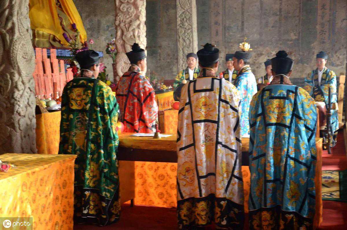 “本命年”拜“顺星”——平安顺当