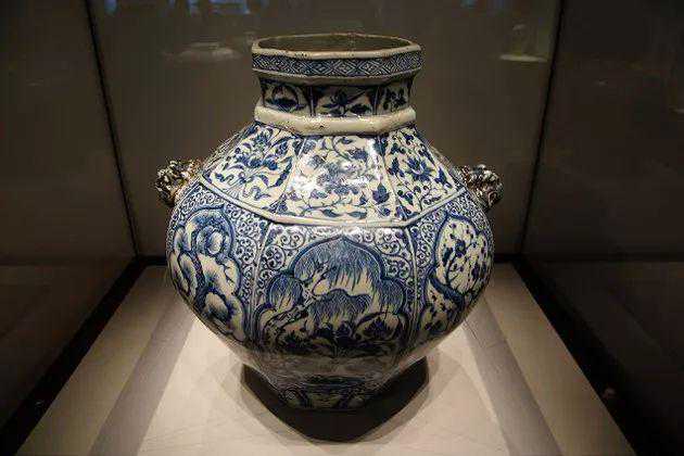 元青花八棱罐有多珍贵？全世界仅发现两件