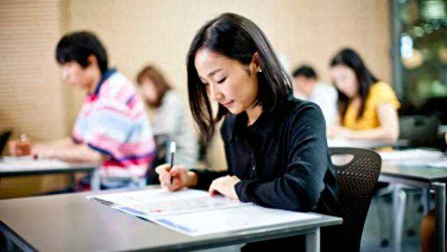 雅思官方：雅思单科重考5-7月考位报名开放，速抢考位！