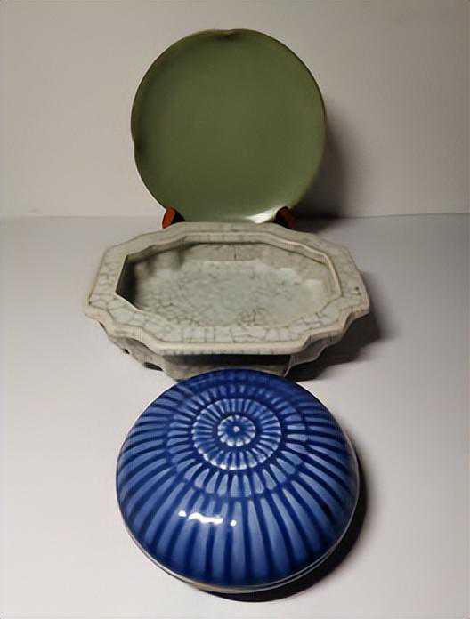 据说，单色釉是瓷器收藏的最高境界？