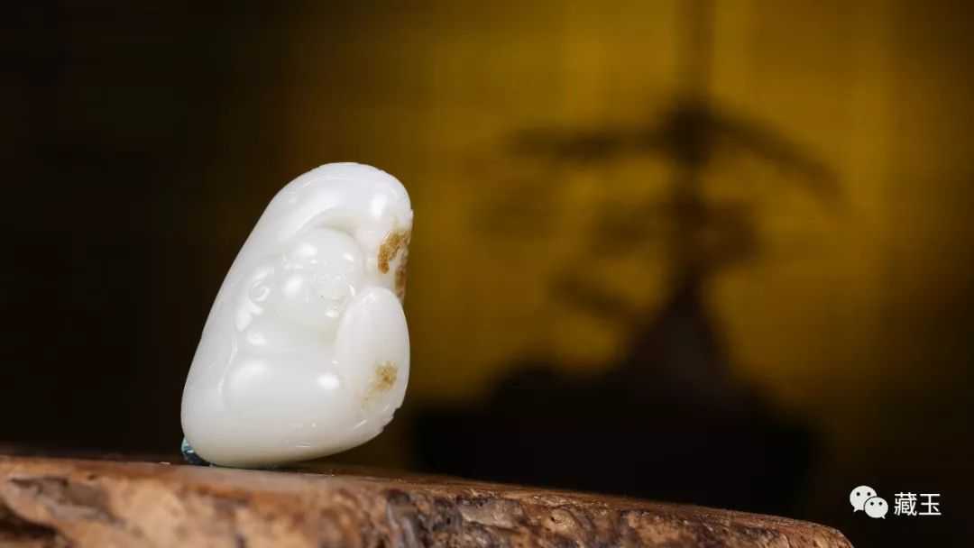 为什么女士要戴玉佛，原来是这样