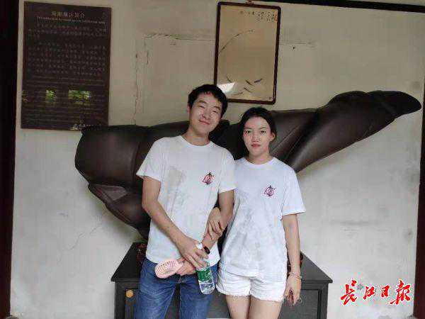 石头也有“爱情”！七夕节和鉴石老师一起观赏奇石