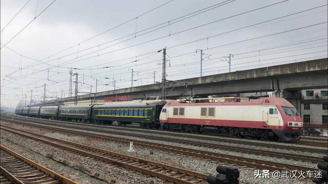 这趟列车，从此告别汉口站