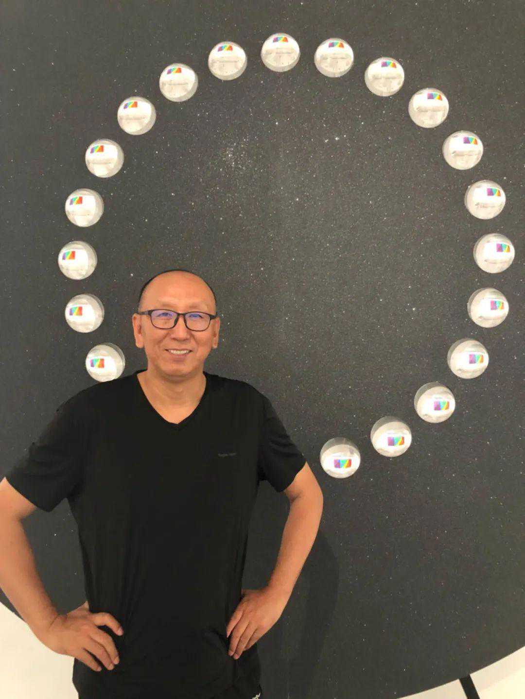 收藏家 | 何飞 收藏路上的奇幻景观