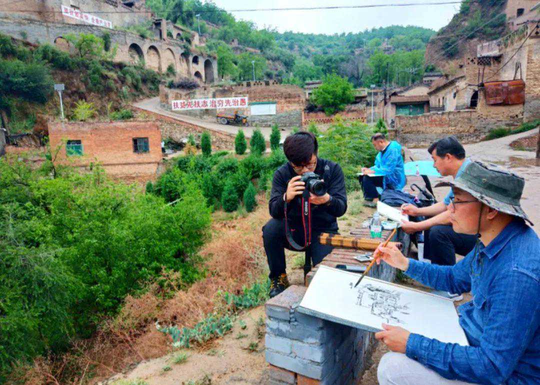 国家级书画名家在方山县采风