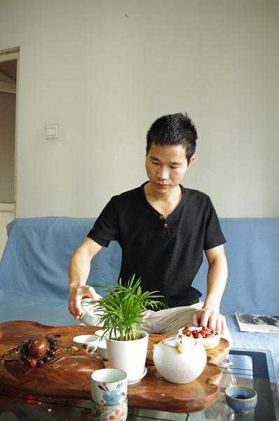 翰墨千秋签约代理洪碧智、牟凌艳等艺术家作品