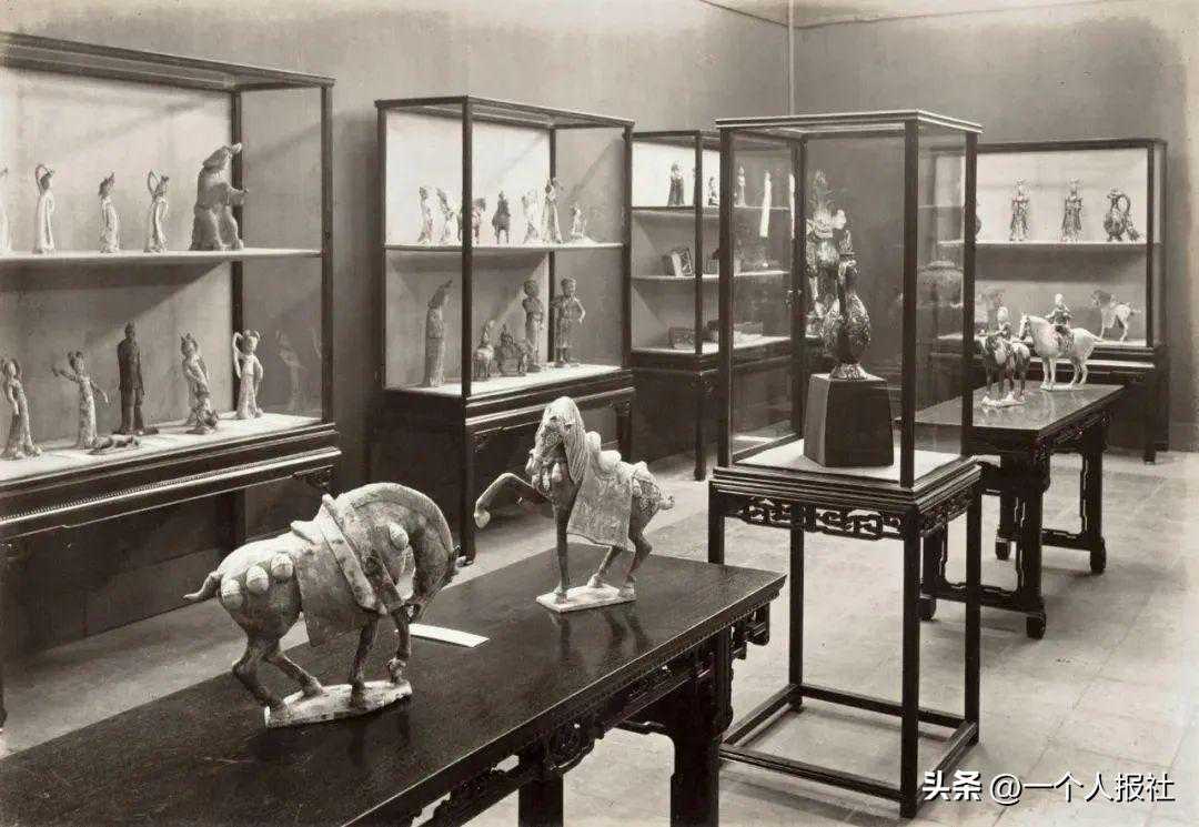 隋唐重器白釉瓷狮子，自海外流回，拍出4635.2万