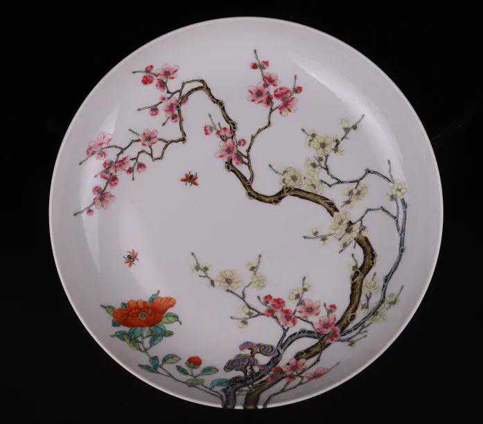 清雍正粉彩过枝梅花月季纹盘