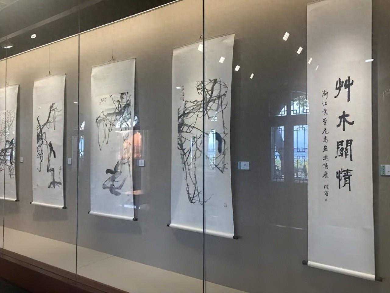 草木关情：浙江八位老画家笔下的意笔花鸟画