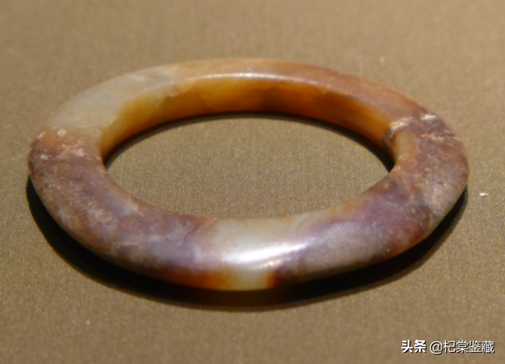 神秘的血沁玉，是否真的十分珍贵难得？——浅谈古玉的辨伪与鉴定