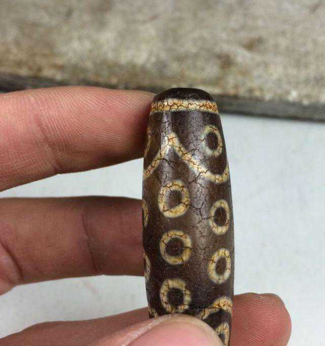 如何鉴定天珠真伪，这四步很关键