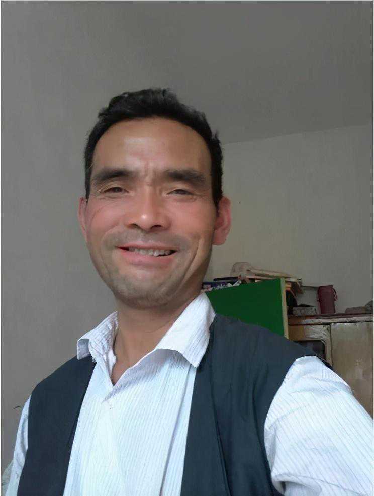 「艺术大家频道」当代最具收藏价值书画家——李长弘