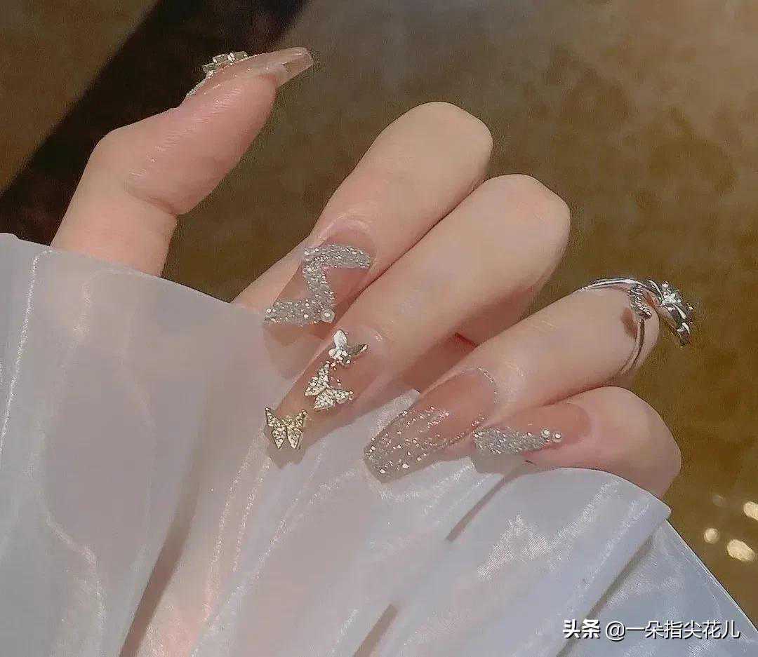 气质的美甲都这么好看，分享10款喜欢记得收藏